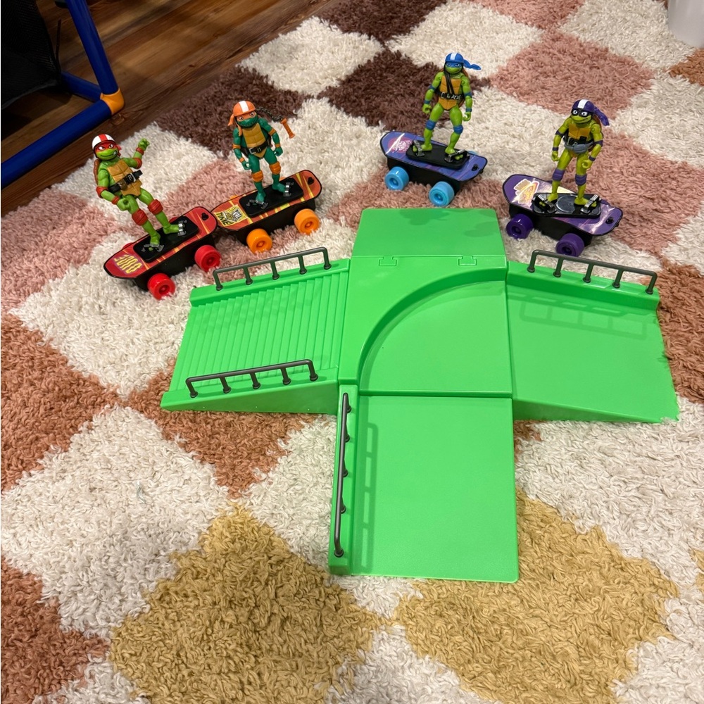 Ninja turtle build and shred skate park
